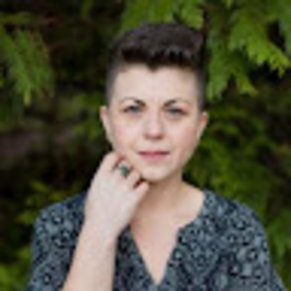 Meet your Posher, Kirsten - Picture 1 of 1